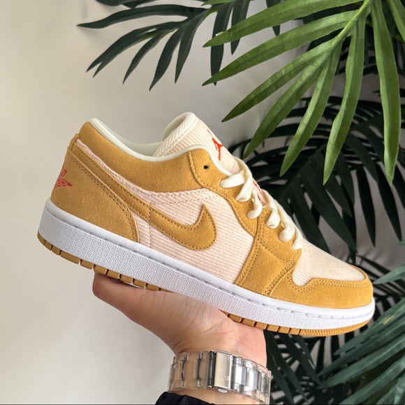 Jordan 1 Mid Corduroy - Picture 3 of 7